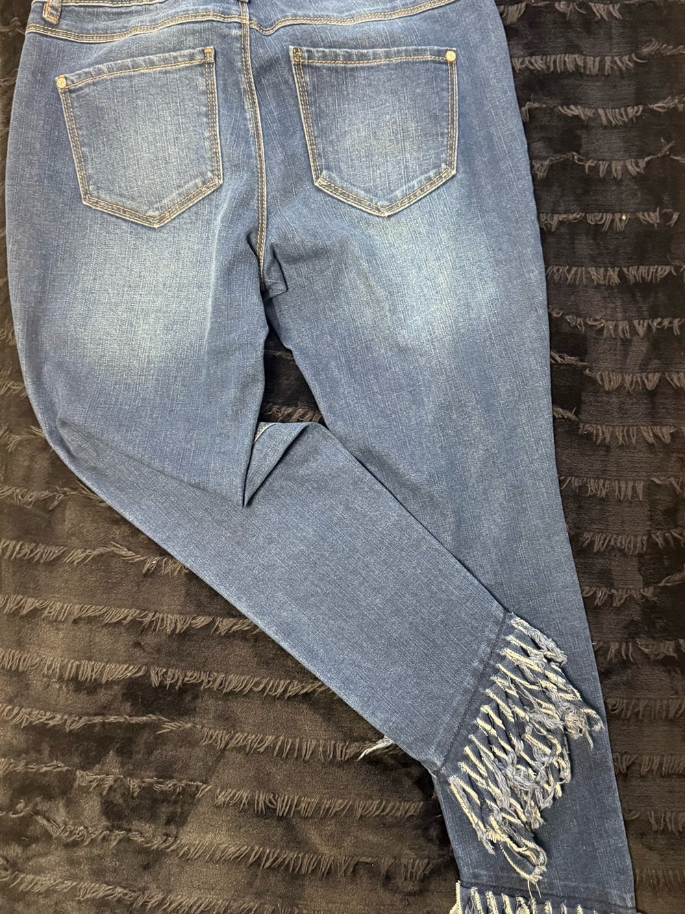 KanCan Blue Fringed Hem Cropped Jeans